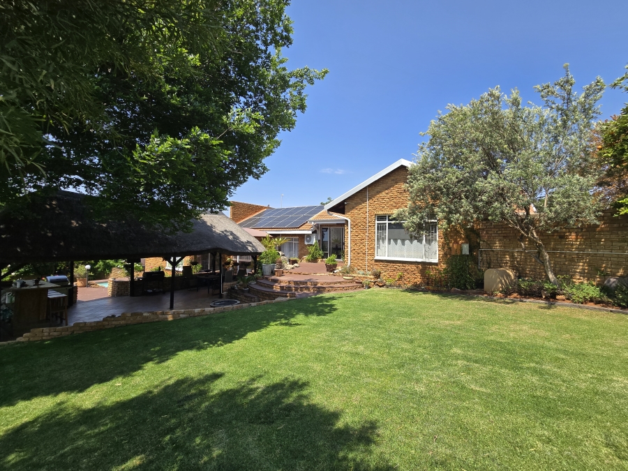 4 Bedroom Property for Sale in Doringkruin North West